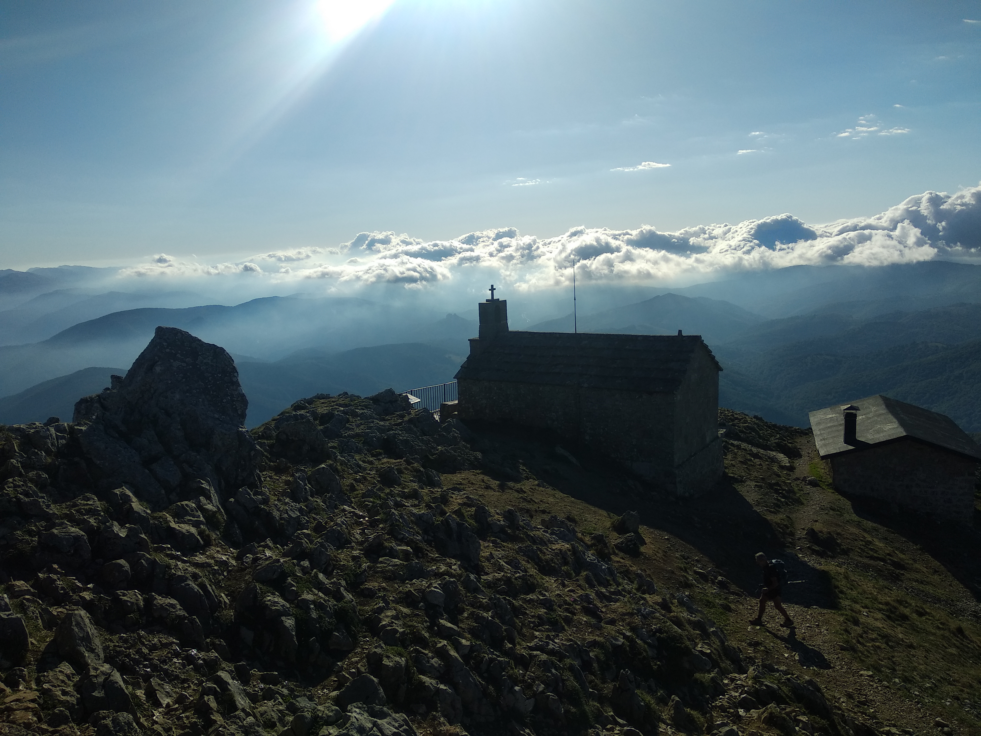 Foto HIRU HAUNDIAK ETAPA 4 Opción A Arantzazu- Aizkorri (1523)- Araia.  Plan B Arantzazu- Urbia- Araia.  